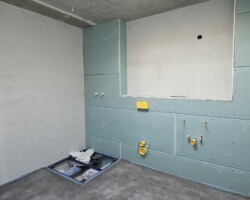 Bad von der Zimmertür gesehen Bad von der Zimmertür gesehen