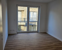 Schlafzimmer von der Zimmertür aus Schlafzimmer von der Zimmertür aus