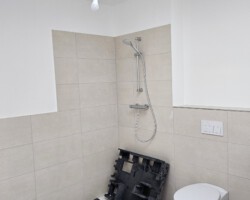 Bad von der Tür gesehen Bad von der Tür gesehen